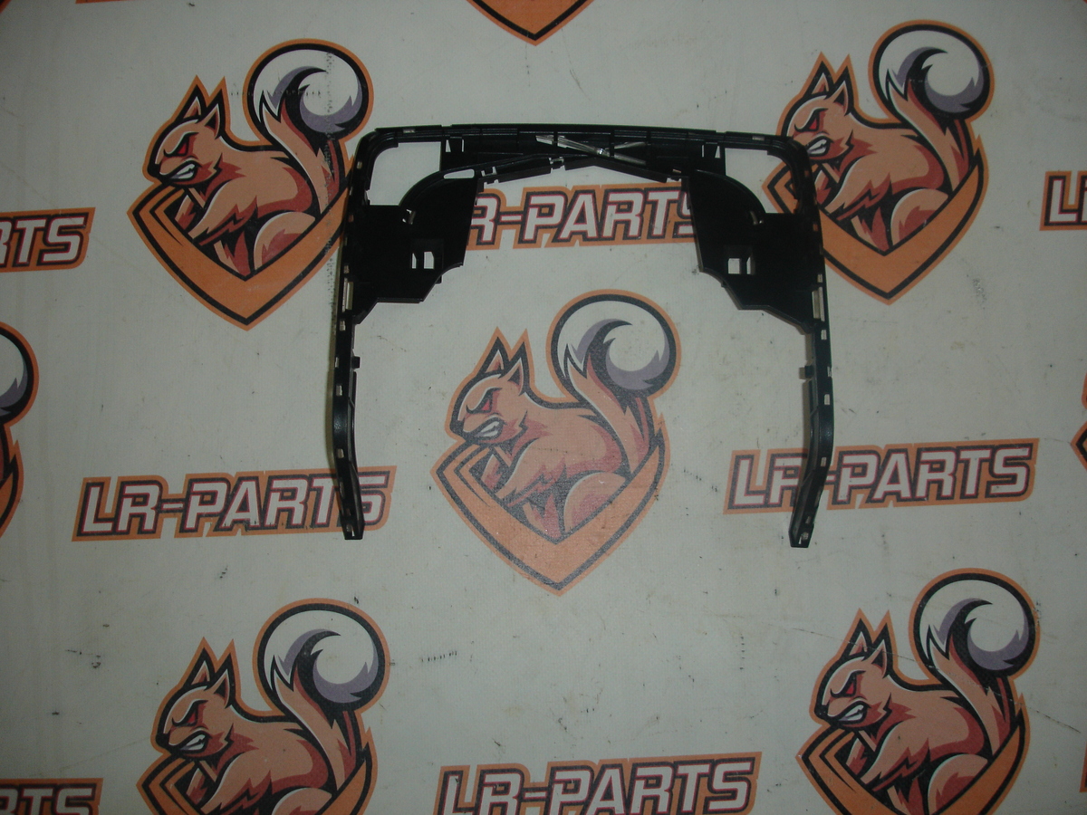 LR035523 Кронштейн световой направляющей Range Rover L405 (2013-2021) Б/У